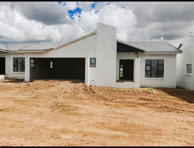 3 BEDROOM TOWNHOUSE FOR SALE IN CELTIC MEADOWS